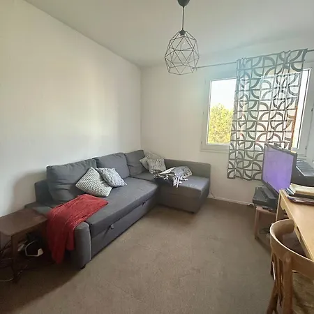 Simple Confortable Dans Un Partage Privatunterkunft